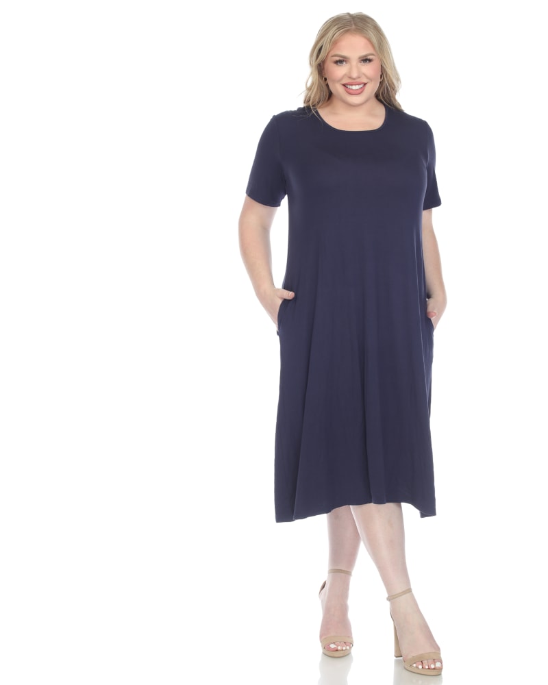 Front of a model wearing a size 2X Short Sleeve Midi Dress in Navy by White Mark. | dia_product_style_image_id:328568